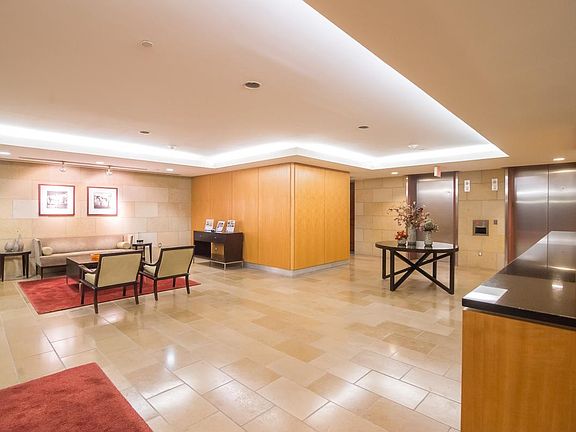 lobby with 24 hr concierge