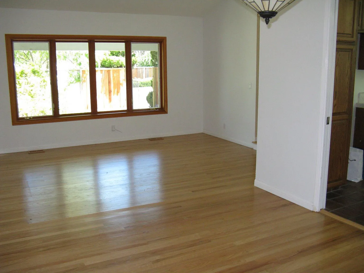 1661 Galway Dr photo 1