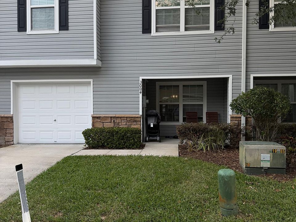 1st image of 3004 Mojave Oak Dr