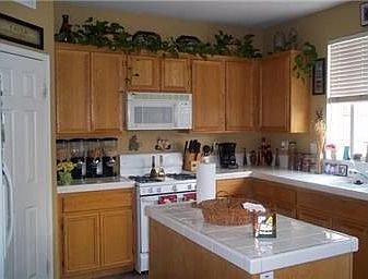 4th image of 7668 Alderwood Ave
