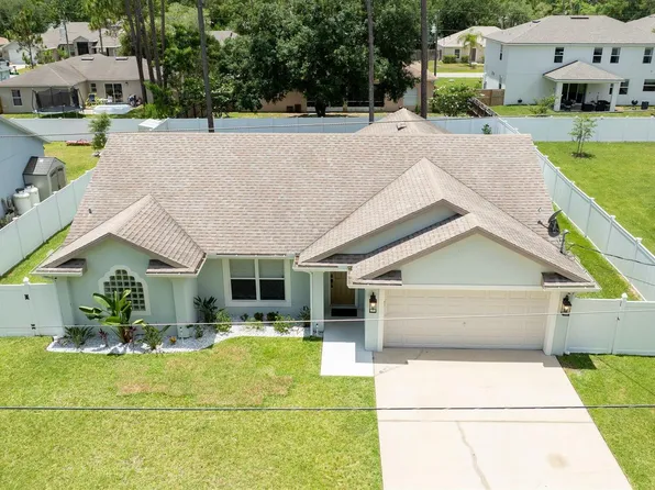8 Zircon Ct, Palm Coast, FL 32164