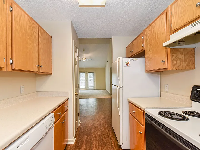 665 Rushing St — Photo 12