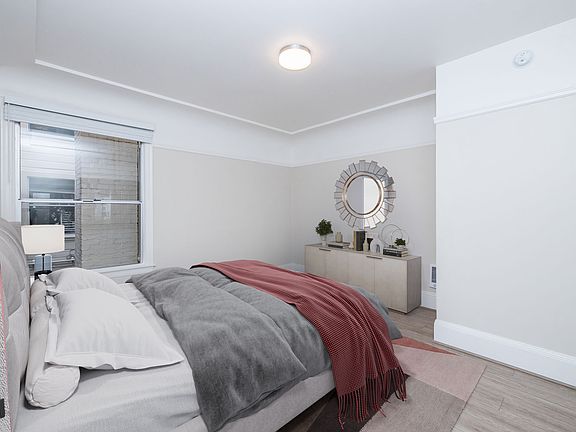 3rd image of 100 Lake St #2