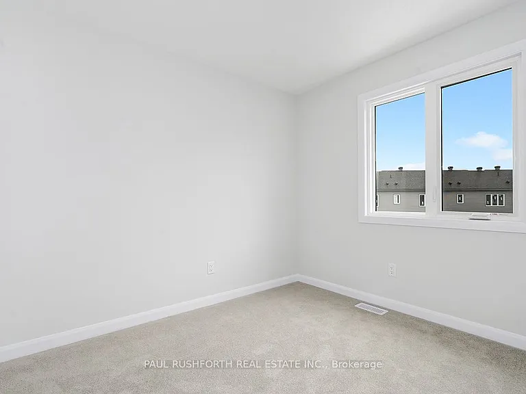 511 Convenire Row — Photo 19