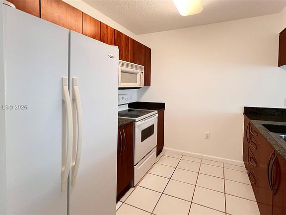 2nd image of 1200 Brickell Bay Dr APT 2814
