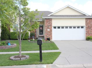 1820 Hidden Pines Dr, Lincoln, NE 68512