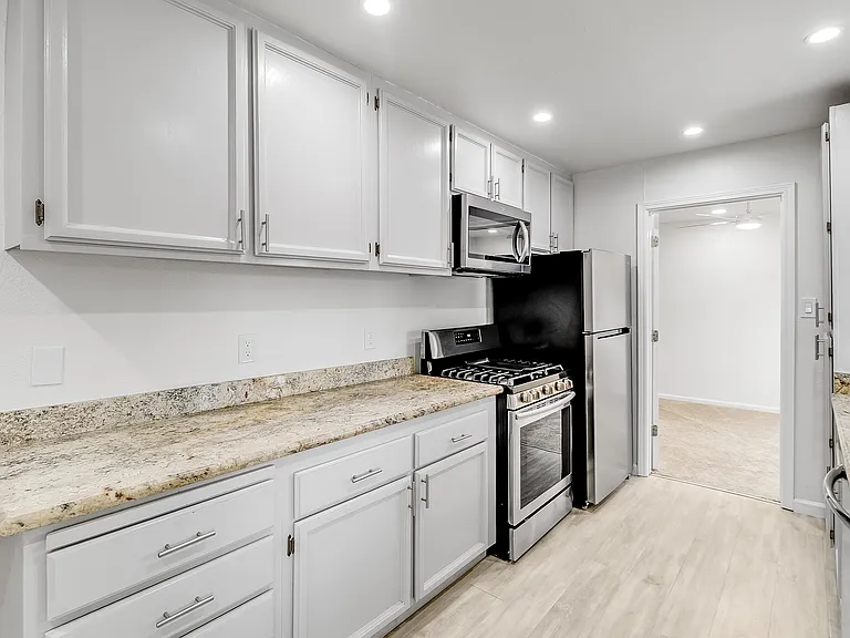 4060 Clayton Rd — Photo 9