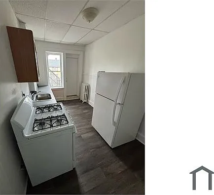 404 Charles St #D1 — Photo 2