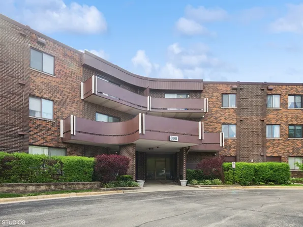 898 Wellington Ave Unit 310, Elk Grove Village, IL 60007