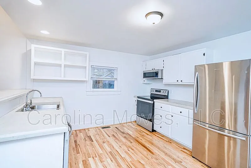 2 bed, 2.0 bath, 1024 sqft, $1,795 — Photo 4