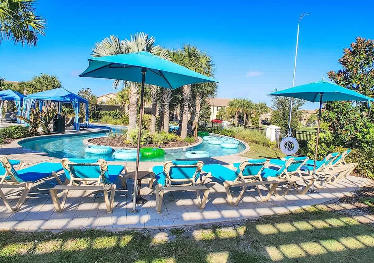 Pet Friendly Amazing 5 BR sleeps 10 — Photo 1