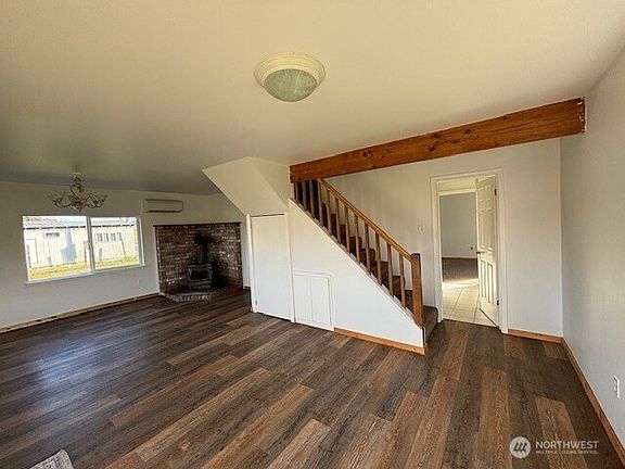 4th image of 146 Swigert Road