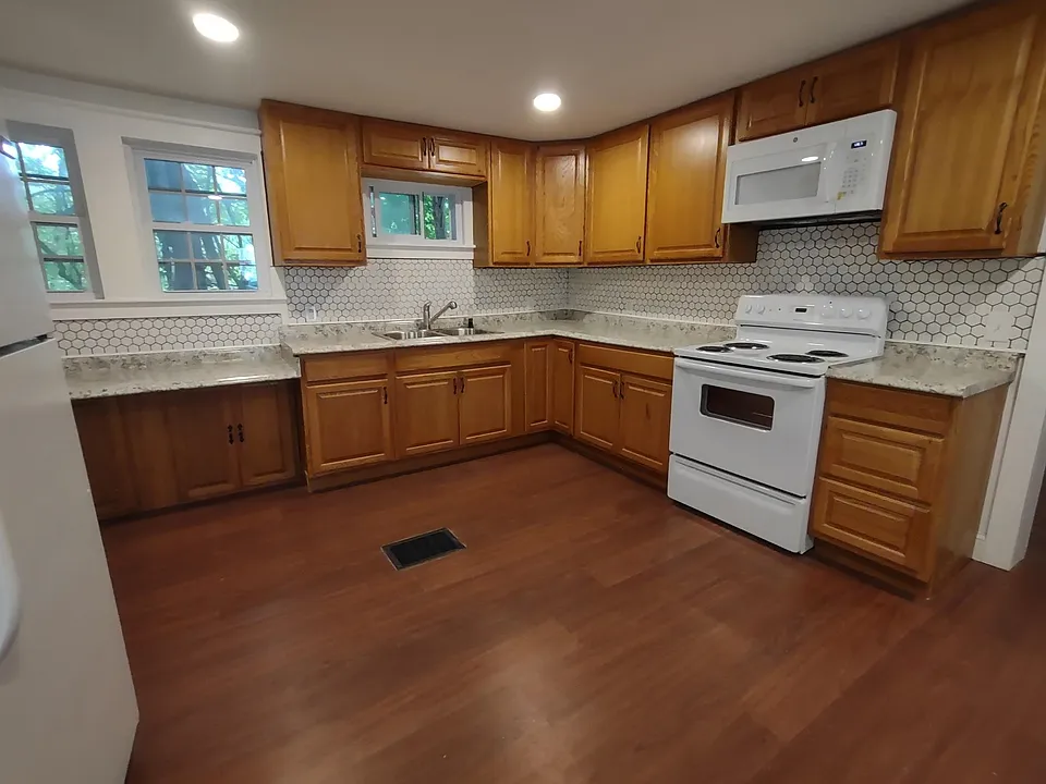 22 Hancock St #1