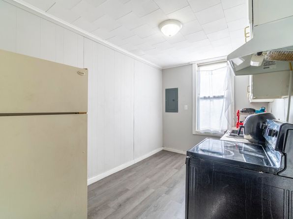 fort-wayne-indiana-73110478 picture