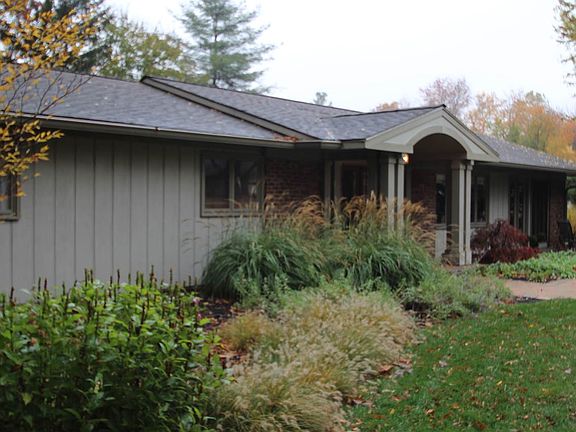 2nd image of 3706 Moss Hill Dr