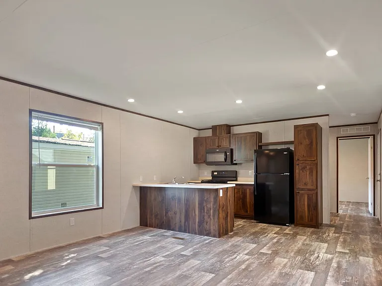 2018 Waterfront Dr #128 — Photo 3