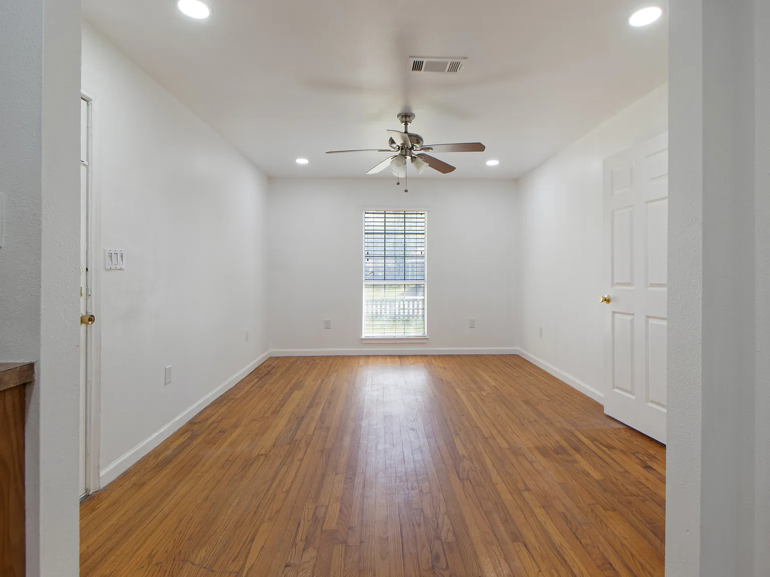3 bed, 1505 sqft, $1,900 — Photo 4