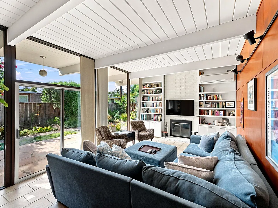 3427 Janice Way