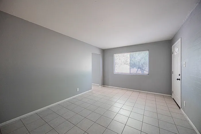 1721 E Sheridan St #D — Photo 3