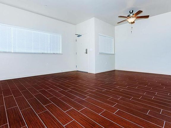 2nd image of 2255 S Plumas St #716920ec2