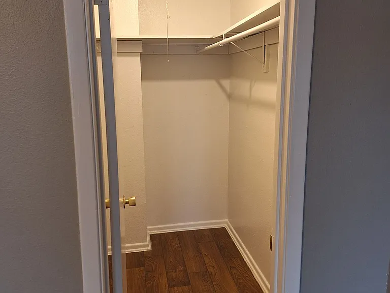 Lawnwood Apartments — Photo 12