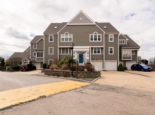 700 Shore Dr UNIT 313, Fall River, MA 02721