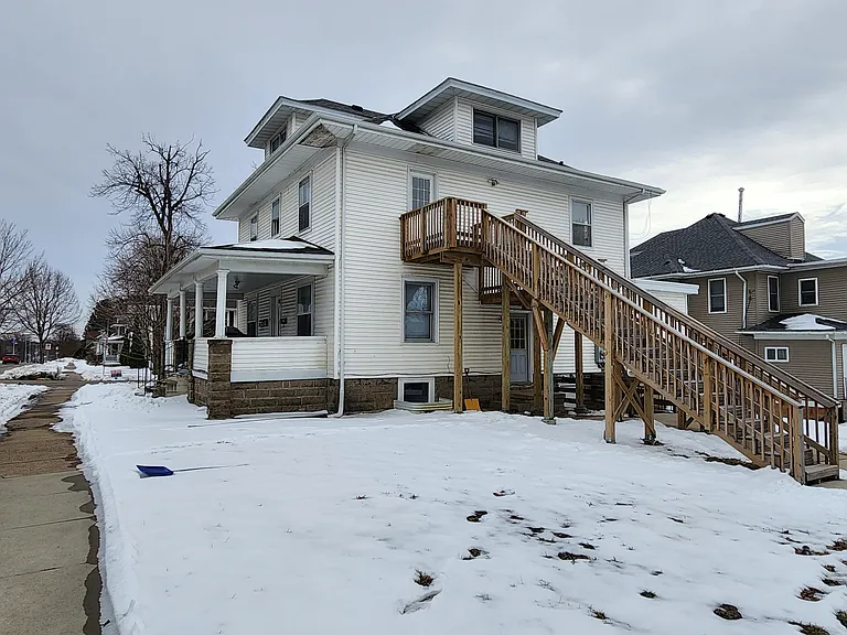 604 1/2 W Seerley Blvd — Photo 21