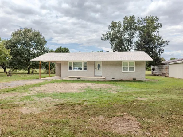 111 Walton Ave, Black Oak, AR 72414