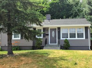 15 Queen St, Holyoke, MA 01040