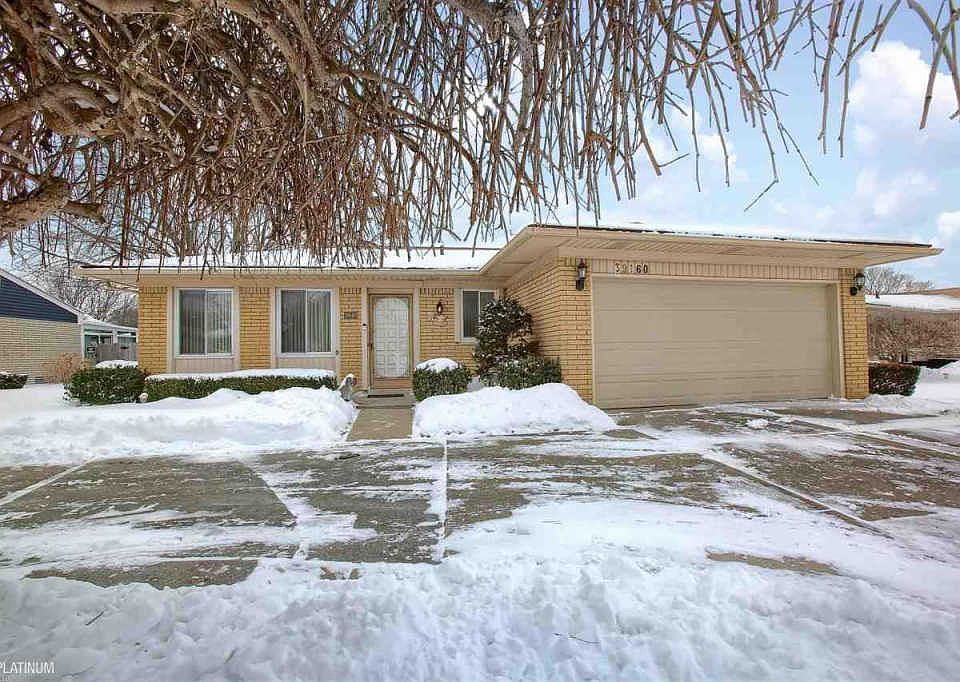 1st image of 39160 Ceceil Dr