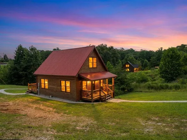 2001 Glencarin Rd, Rogers, KY 41365