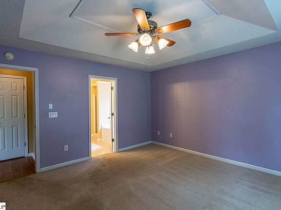 5th image of 255 Bonnie Woods Dr