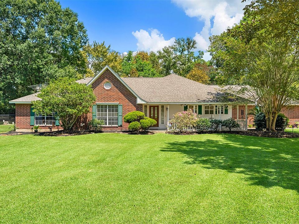 1st image of 3023 Pine Oak Ln
