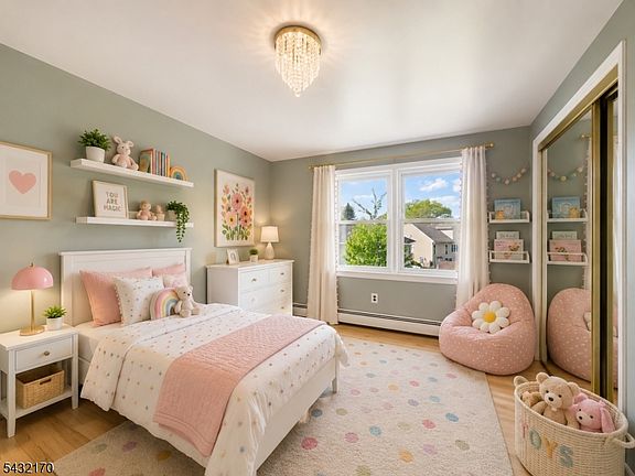 4th image of 50 Hepburn Rd