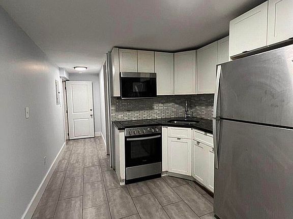 2nd image of 1110 Fort Eley Ave #Bf
