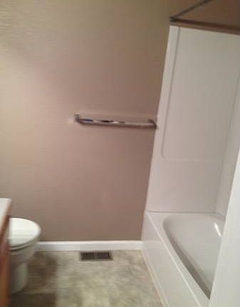 5th image of 381 Buffalo Dr