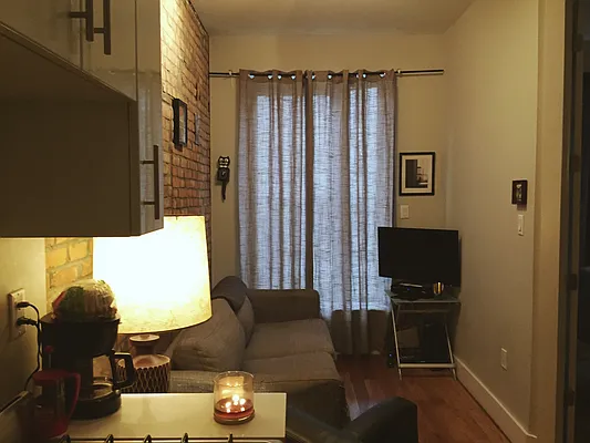 Rented by GFI Realty Services LLC | media 25