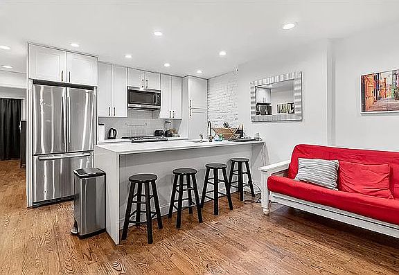 2nd image of 508 Lafayette Ave #1