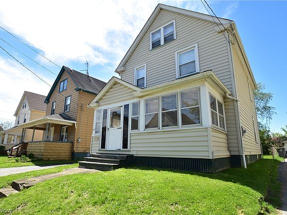 2nd image of 24 Whitney Ave N