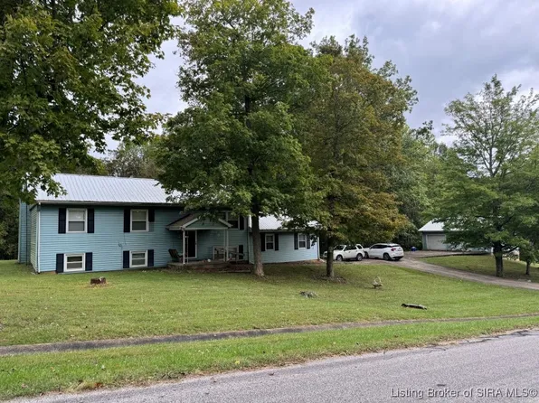 1460 Sherwood Drive NE, Corydon, IN 47112
