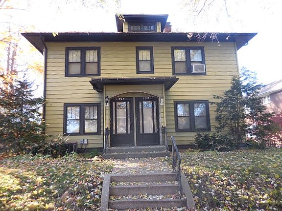 2nd image of 1304-06 Evelyn St