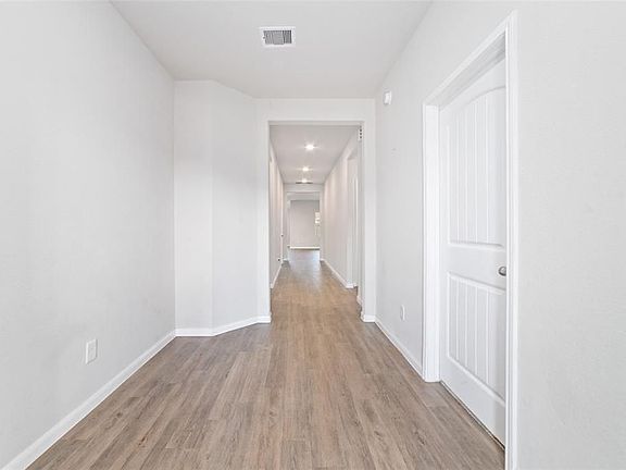 5th image of 21430 Poppy Park Ave
