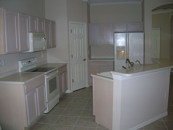5th image of 2528 Sandy Hill Ct