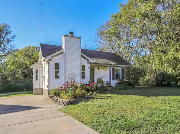 2697 Park Dale Dr, Nashville, TN 37217