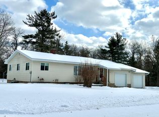 928 N 3rd St, Bruce, WI 54819