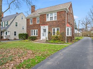 3281 Braemar Rd, Shaker Heights, OH 44120