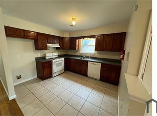 197 N 11th St #2, Newark, NJ 07107