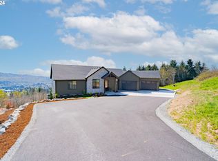 470 Sapphire Rd, Woodland, WA 98674