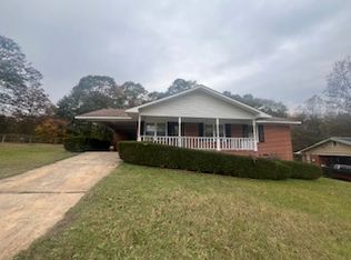 322 Elizabeth Ln, Griffin, GA 30223