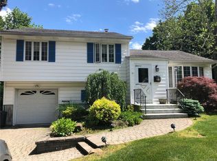 41 Moehring Dr, Blauvelt, NY 10913